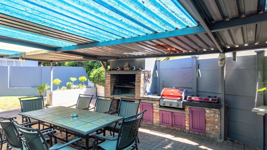 4 Bedroom Property for Sale in Bodorp North West